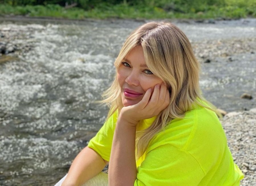 Gina Pistol A Fost Abadonată De Mamă și Crescută De Bunică. Detalii Neștiute Din Viața Vedetei. „A Lăsat-o La Mine și A Plecat" - Vimarsana News