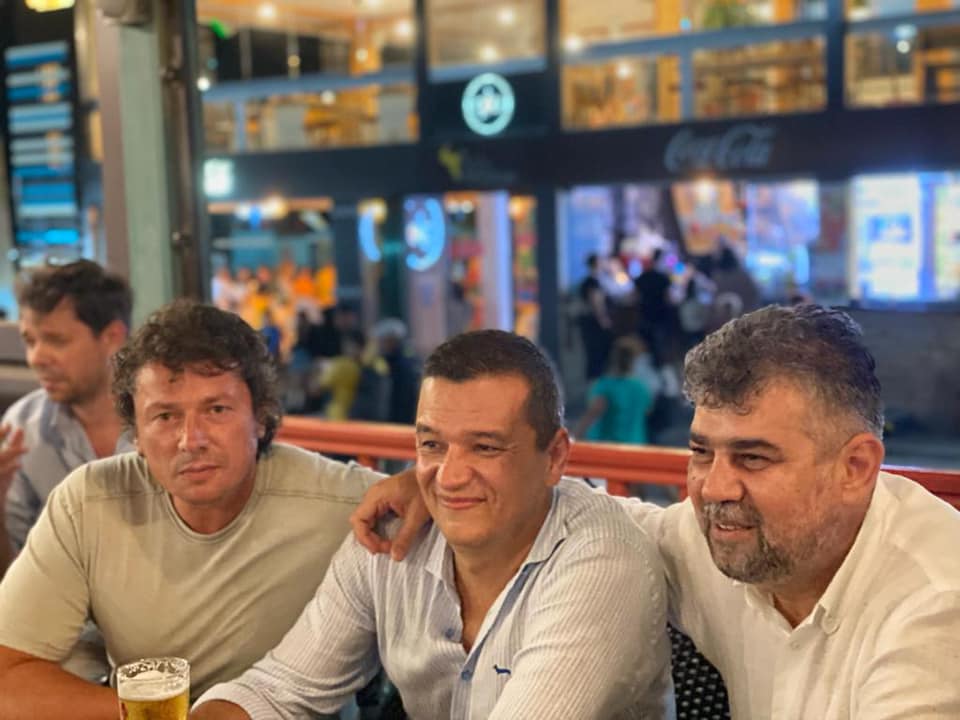 Sorin Grindeanu și Marcel Ciolacu, Poze Pe Facebook De La O Terasă Din Vama Veche și Mesaje Ironice Pentru Cîțu:„Florin, Noi Suntem Aici. Tu?" - Vimarsana News