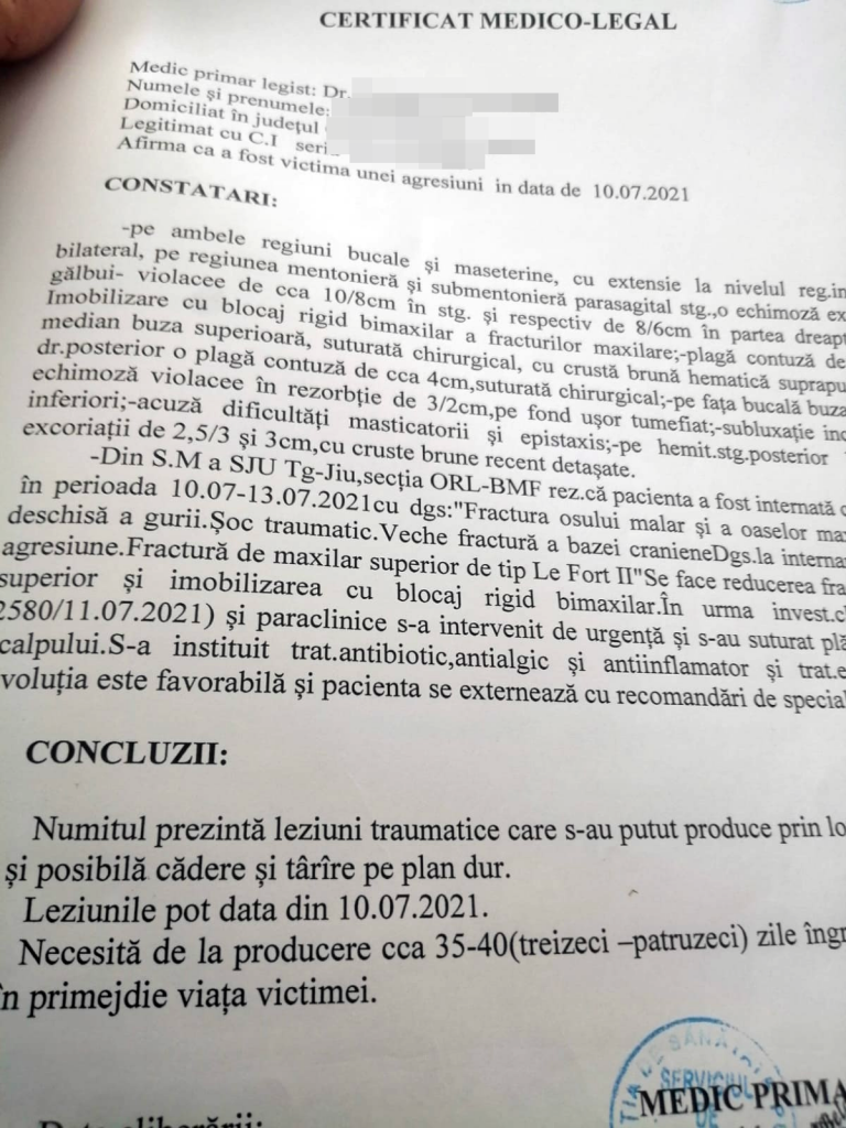 „Legea nu prevede ca polițistul să păzească victima 24 din 24”. Răspunsul Poliției după ce o femeie e bătută repetat de soț