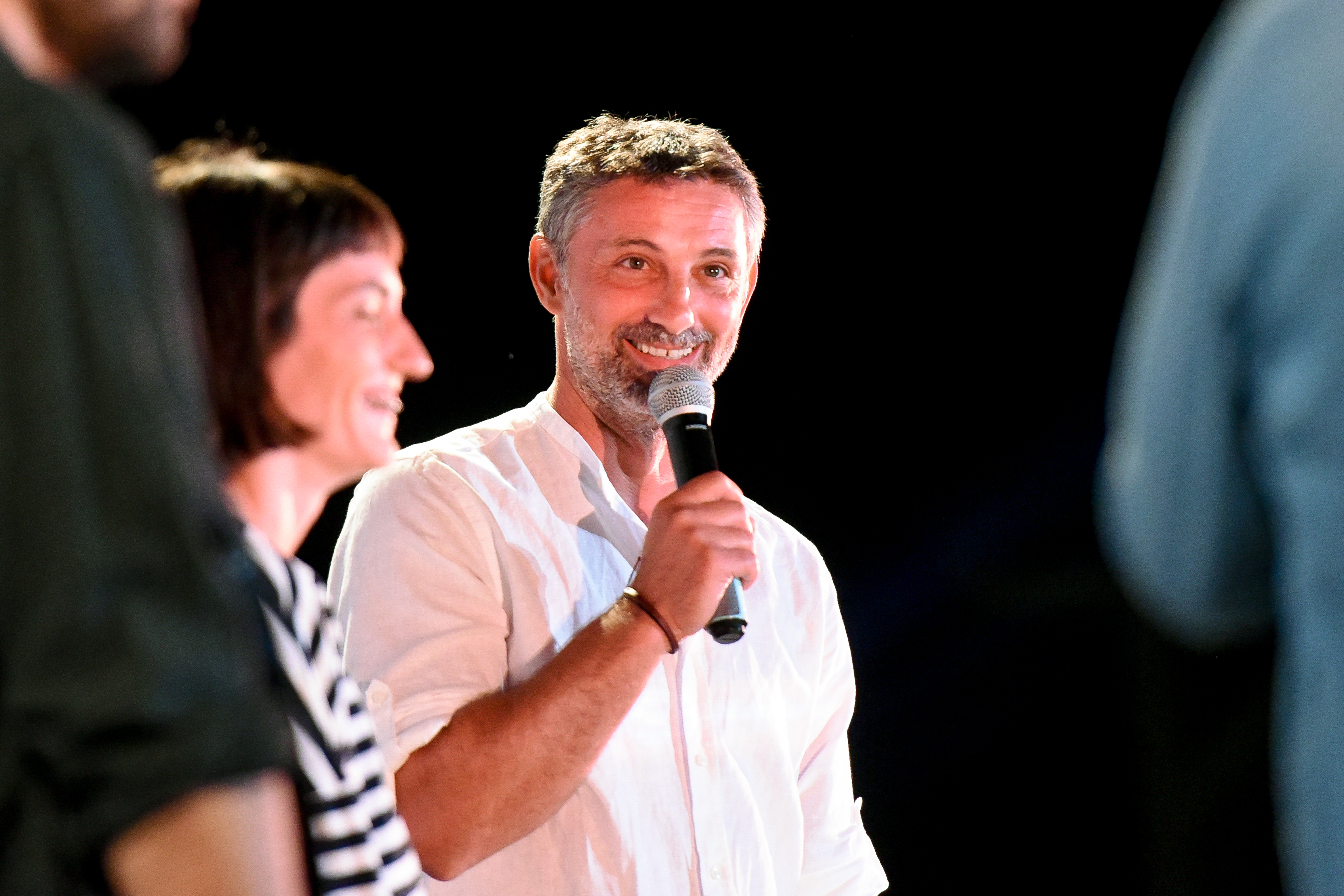 INTERVIU. Actorul Andi Vasluianu La Anonimul: „Mințim Foarte Mult și Fabulăm. Trăim Sindromul Facebook" - Vimarsana News