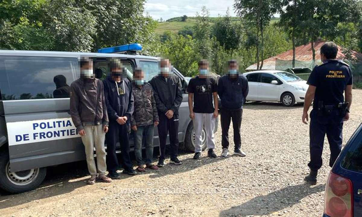 Opt Cetăţeni Indieni, Prinși De Polițiștii De Frontieră Din Botoșani, în Timp Ce încercau Să Intre Ilegal în România - Vimarsana News