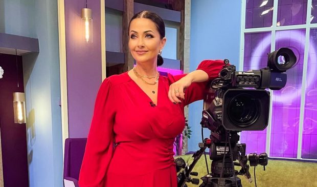 Gabriela Cristea, într-un nou proiect de televiziune. Prezentatoarea e departe de familie pentru o perioadă