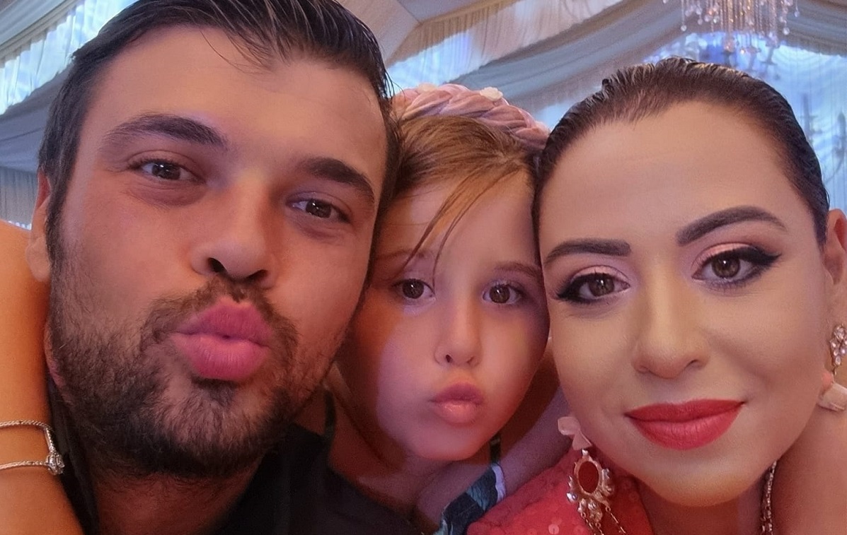 Oana Roman și Marius Elisei, Petrecere Cu 50 De Invitați La Reînnoirea Jurămintelor. „Facem Ceva Pentru Apropiați" - Vimarsana News