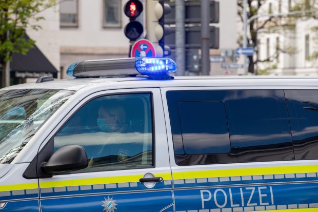 Români judecați pentru fraude de 733.000 de euro în Germania. Cum au încasat ilegal alocații pentru copii