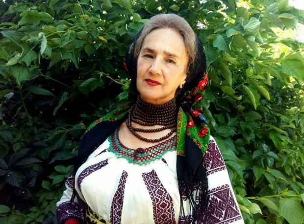 Imagine Stire Sofia Vicoveanca, reacție neașteptată în timpul unui concert. S-a adresat dansatorilor: „Hai, afară!” | 2review.ro