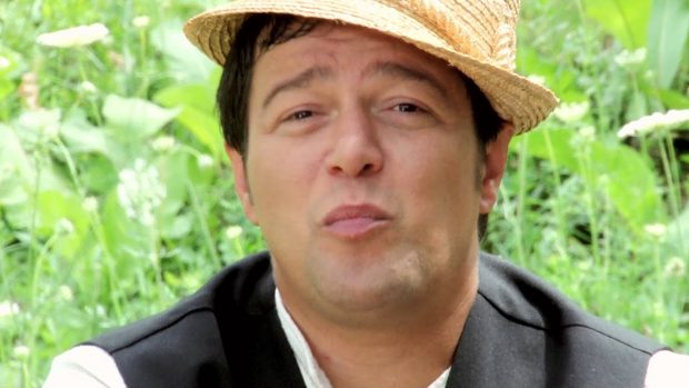 Imagine Stire Dezvăluirea făcută de Văru’ Săndel după 25 de ani de căsătorie. Cine e soția actorului | 2review.ro