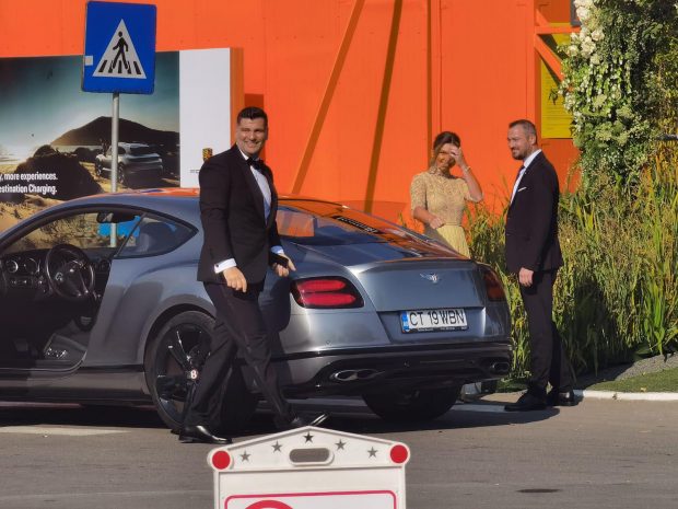 Imagine Stire Ținuta pe care a purtat-o Simona Halep la cununia civilă. A stralucit în ziua cea mare | 2review.ro