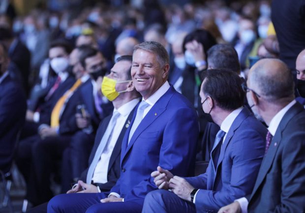 Cum le-a bătut Iohannis obrazul liberalilor că l-au atacat pe Cîțu: „Sunt de neînțeles sabotajele din propriul partid”