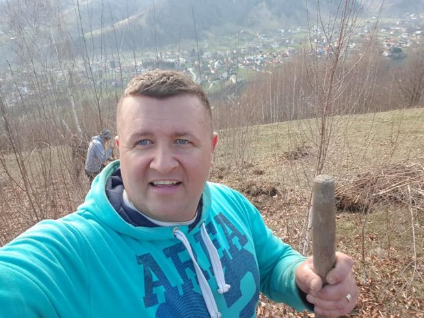 Primar din Vaslui, derapaj pe Facebook: „Dacă ne veți obliga să ne vaccinăm, vă așteptăm ca Ștefan cel Mare pe turci, cu furci, coase și securi”