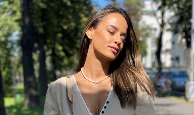 Imagine Stire Andreea Raicu s-a confesat celor care o urmăresc în mediul virtual. „Știu că m-a iubit, dar nu a știut să mi-o arate” | 2review.ro