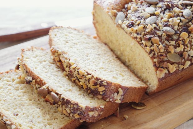 Cum faci pâine keto, cu puțin carbohidrați. Cele mai simple rețete