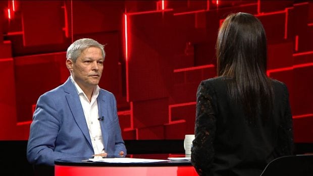Ce prenume mai are Dacian Cioloș în buletin. „A fost dorința mamei”