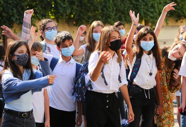 Medicul Mihai Craiu: „Copiii sănătoși trebuie să meargă neapărat la școală, iar autoritățile să ia măsuri nepopulare, dar justificate”