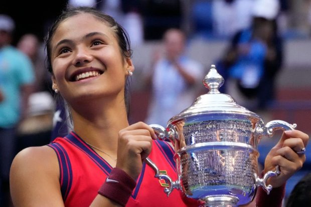 Emma Răducanu, locul 3 în topul câștigurilor din tenis pe 2021. Ce loc ocupă Simona Halep