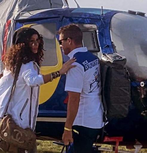 Mihaela Rădulescu și-a sărutat iubitul în văzul tuturor. Felix Baumgartner, răsfățat de vedetă