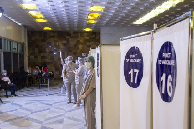 A început programarea în platforma online pentru doza 3 de vaccin anti-COVID. Ce persoane sunt eligibile
