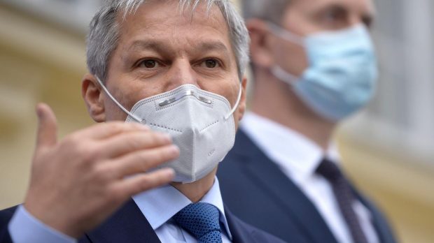 Cioloș le răspunde celor care spun că i s-a întins „o capcană”. „Societatea noastră trebuie să iasă din fascinația jocului politic”