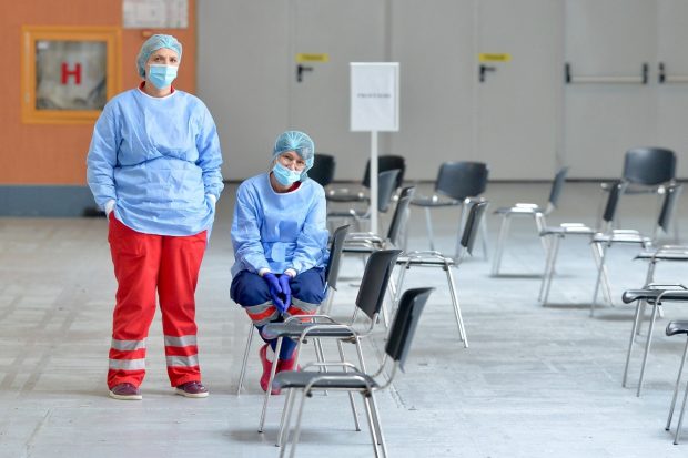 ”Dacă alegerea ta de a nu te vaccina va face ca altcineva să se îmbolnăvească sau să moară, ai putea trăi cu asta?”