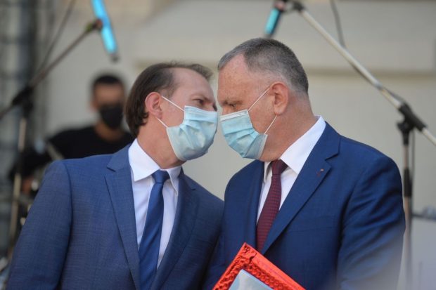 Guvernul are la îndemână soluția pentru a nu închide școlile și economia. Dar pentru asta, trebuie să-i pese