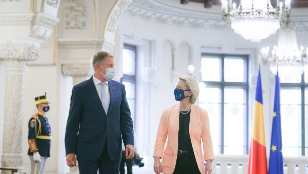 Președinta Comisiei Europene este în România. Ursula von der Leyen se întâlnește azi cu Iohannis