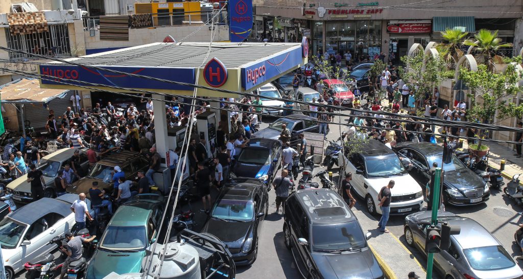 2-3 ore de curent electric pe zi. Așa trăiesc locuitorii din Liban, o țară lovită de criza energetică
