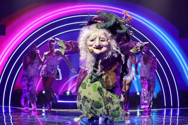 „Masked Singer România”, sezonul 2. Ce se va întâmpla în următoarea ediție. Miza este dublă: două vedete vor părăsi competiția