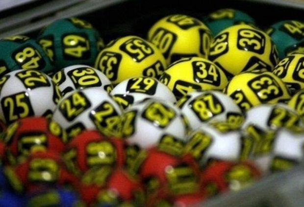 Tragerea Loto 6/49 din 23 septembrie 2021. Report de aproape un milion de euro la categoria I