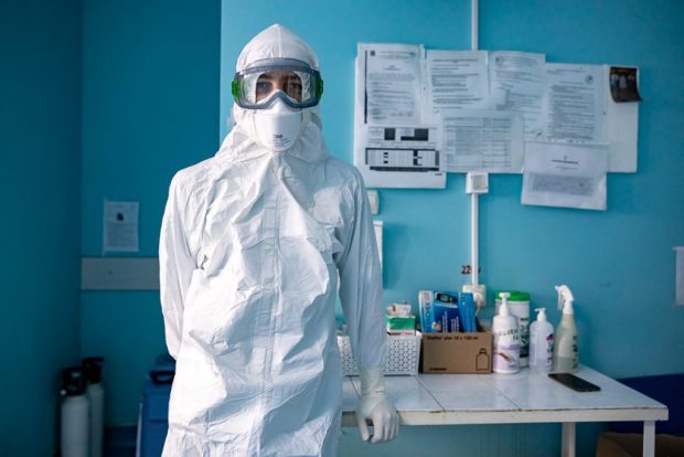 Creștere alarmantă a bilanțului COVID: peste 11.000 de infectări și 208 decese COVID în ultimele 24 de ore