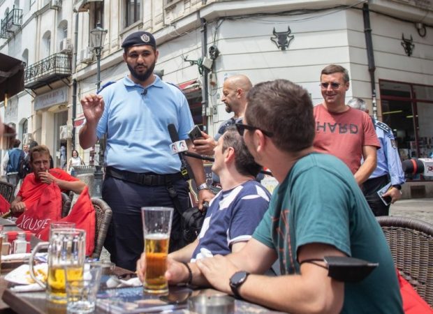 Certificatul verde, obligatoriu la spectacole și restaurante în peste 100 de localități unde incidența a depășit 3 la mie