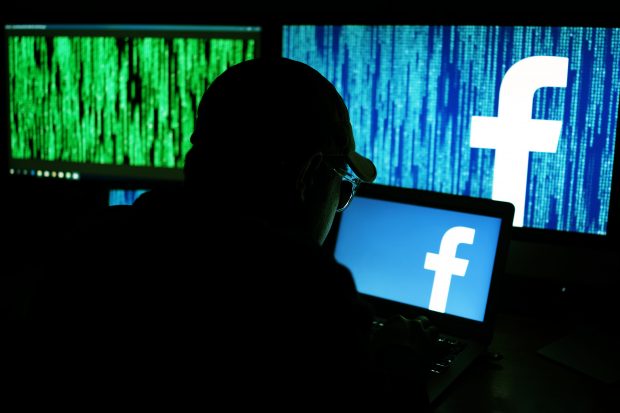 Raport Facebook: Ferme de troli din Kosovo și Macedonia au furnizat știri false pentru 140 de milioane de americani