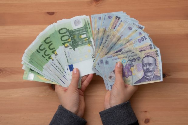 România se împrumută la cea mai mare dobândă pe termen lung din UE – 4%. Care sunt cauzele