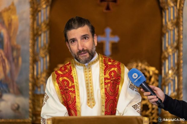 Cum a reacționat mama actorului Silviu Biriș când a aflat că fiul ei s-a înscris la Teologie: „Mi-a închis telefonul”