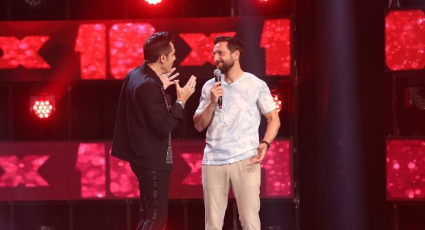 Imagine Stire Gestul făcut de Ștefan Bănică la „X Factor” i-a luat prin surprindere pe colegii săi.  „Nu a fost rău, a fost îngrozitor de rău!” | 2review.ro