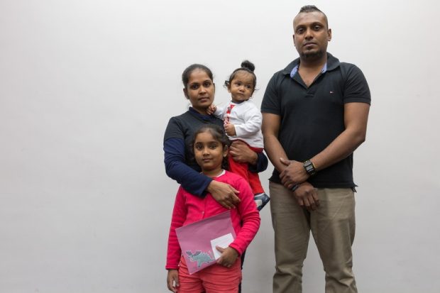 O familie care l-a ascuns pe Edward Snowden în Hong Kong a primit azil în Canada