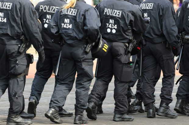 Alertă la o sinagogă din Germania, după ce patru islamiști, între care un băiat de 16 ani, au fost acuzați că voiau să detoneze o bombă