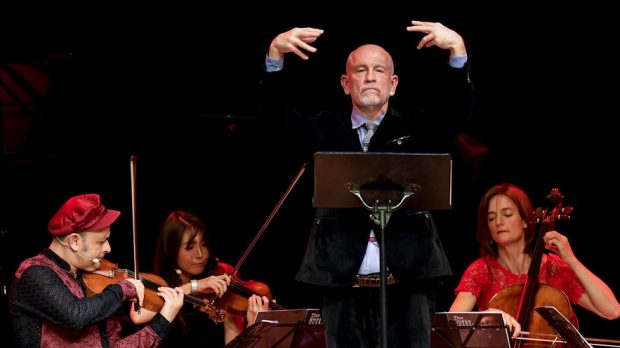 Actorul american John Malkovich va juca rolul marelui dirijor Sergiu Celibidache în filmul „Cravata galbenă”