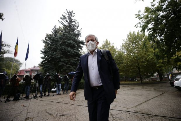 Dacian Cioloș anunță o nouă rundă de negocieri pentru vineri: „Există o propunere de premier, să răspundă clar dacă sunt de acord”