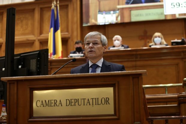 LIVETEXT. Zi decisivă în criza politică. Cioloș cere votul Parlamentului pentru Guvern: „Înfruntarea dintre viață și moarte nu are culoare politică”