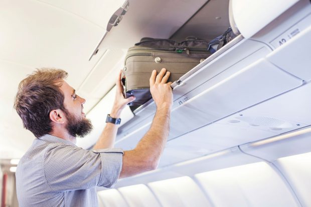 Cum alegi un bagaj de mână pentru avion?