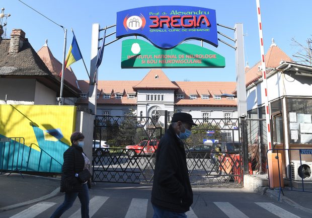 1.482 de zile la „Obregia”. Drumul unui pacient fără identitate într-un sistem fără resurse