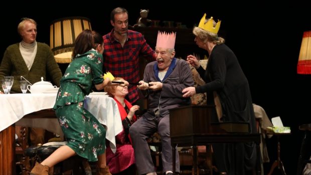 Mariana Mihuț și Victor Rebengiuc, din nou împreună pe scena Teatrului Național din București în spectacolul „Regele moare”, de Eugène Ionesco