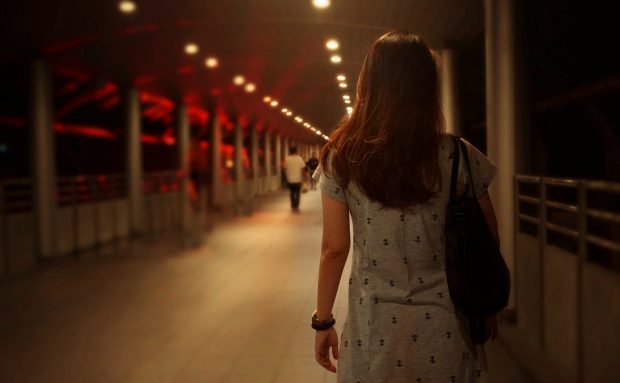 Decizia luată de Marea Britanie după ce mai multe femei au fost răpite pe stradă. Susține inventarea unui serviciu de urmărire pe telefon
