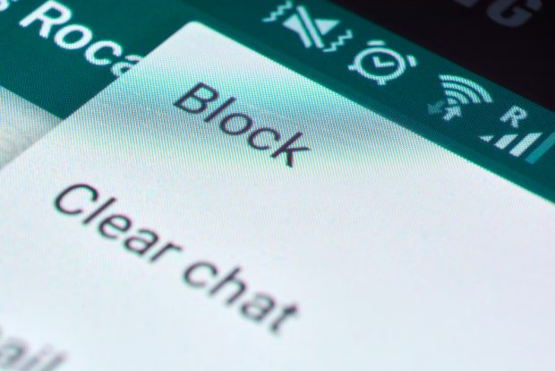 Cum îți dai seama dacă ai fost blocat pe WhatsApp