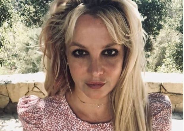 Britney Spears a pozat complet goală, după ce a scăpat de tutela tatălui. Imaginile le-a postat pe Instagram