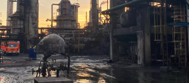 Fiica unei victime a incendiului de la Petromidia a dat în judecată compania Rompetrol