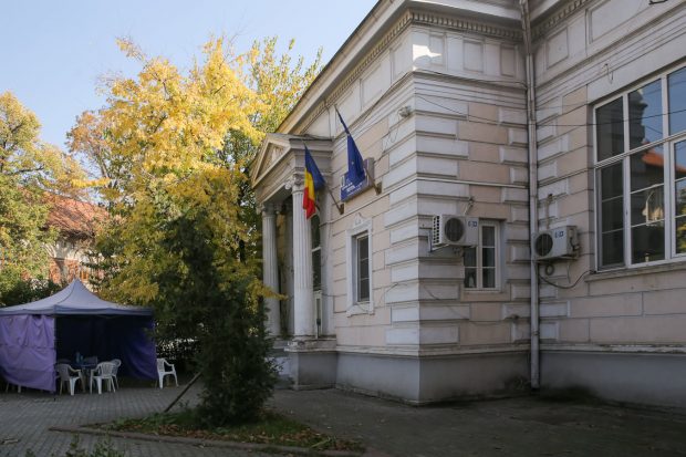 Cum se făcea vaccinarea fictivă la centrul din sectorul 2: datele vaccinaților, înlocuite cu cele ale nevaccinaților