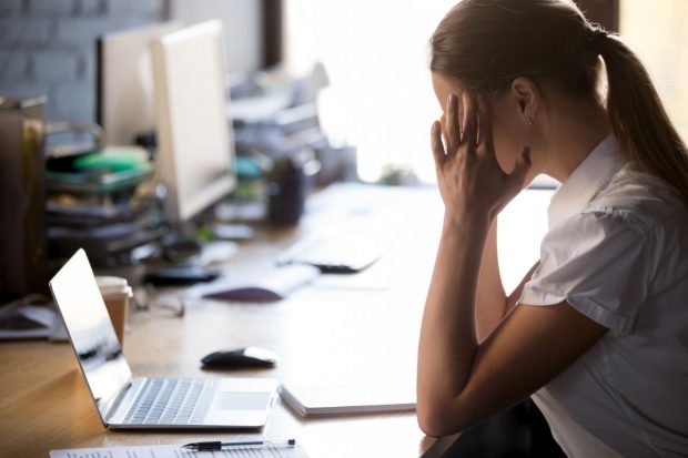 Studiu: 60% dintre românii care caută alt job se simt subapreciați de actualul angajator. Pe ce criterii își aleg o nouă carieră