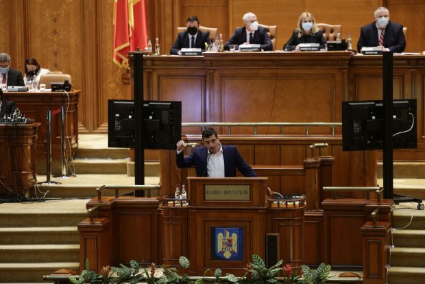 George Simion, despre votul de azi: „Ne facem că vom alege un Guvern. Este o șaradă”