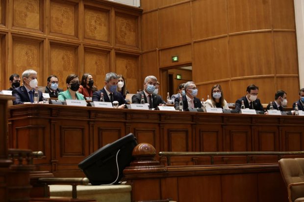 Cursa pentru Guvern, luată de la capăt. Ce urmează acum în criza politică