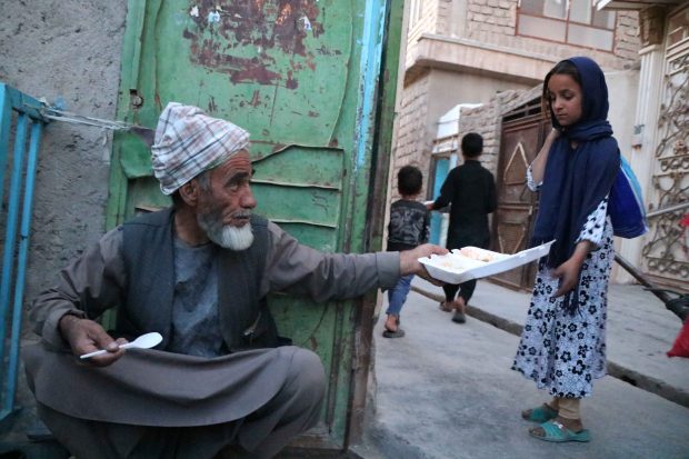 Afganistan, în pragul colapsului socio-economic. Avertismentul şefului diplomaţiei europene